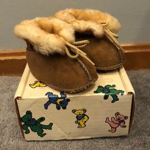 Grateful Dead Shearling Baby Booties 👶🏻